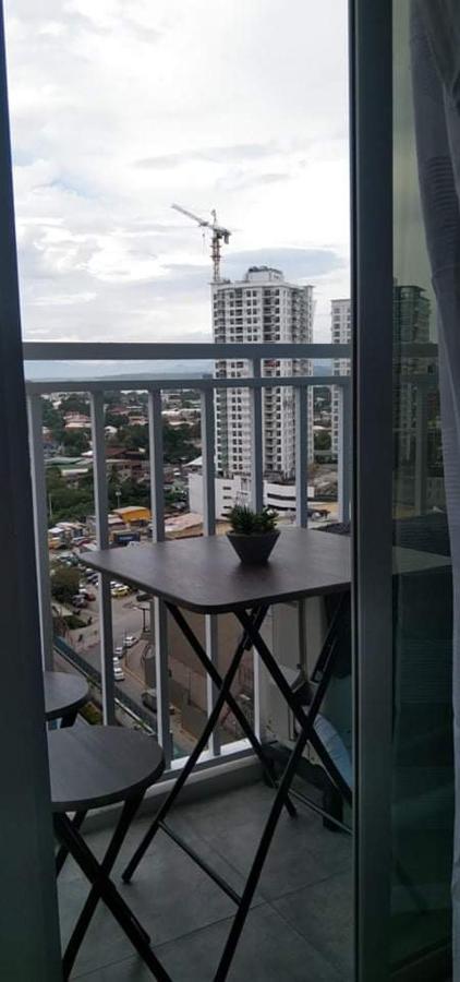 Marcos Condotel-Inspiria Condominium Davao City Buitenkant foto